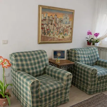 Atmosfera D'arte - Private Parking Pensión 5*