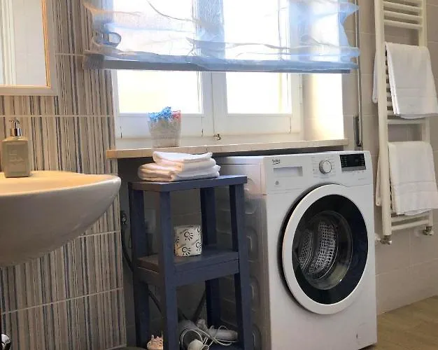 Atmosfera D'arte - Private Parking بيت ضيافة 5*